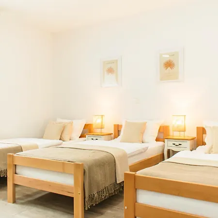 Goodlife Deluxe Apartment Pozega Exterior photo